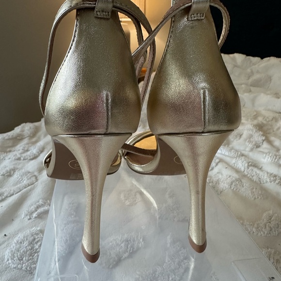 Gold strappy stilettos - Chinese Laundry - Picture 3 of 6